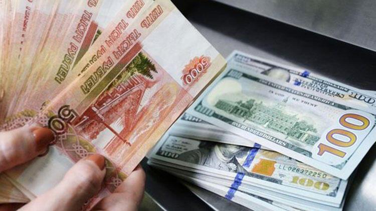 Rus rublesi dolar karşısında iki yılın en düşük seviyesinde Haberler
