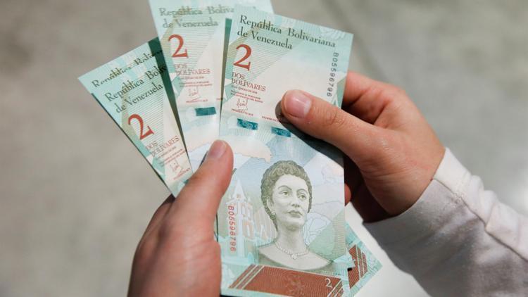 Güçlü Bolivar gitti Egemen Bolivar geldi