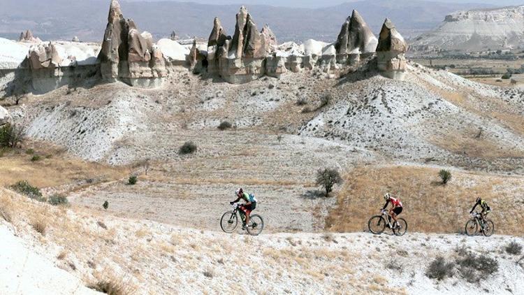 İki teker üzerinde Kapadokya