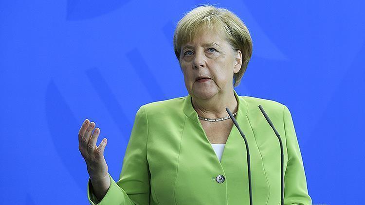 Merkel'den Brexit açıklaması