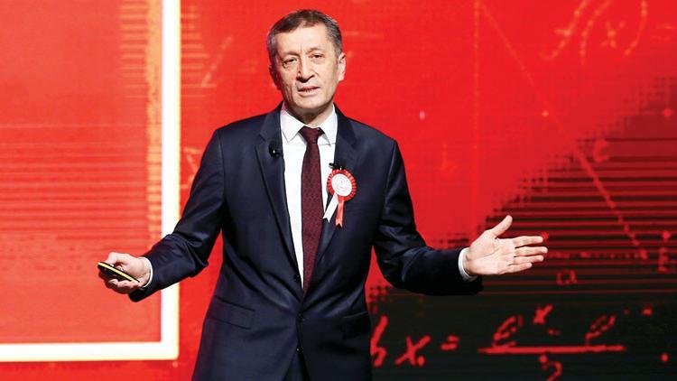 Eğitim sistemi sil baştan yenileniyor