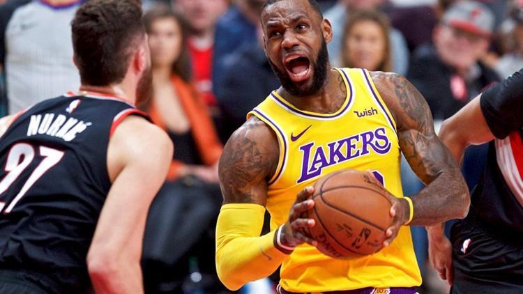 Lakers nihayet galip! Tam 16 maç...