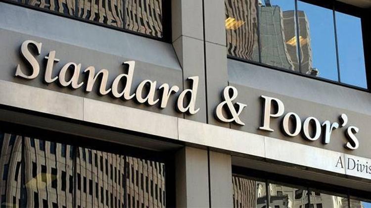 S&P, Arjantin'in notunu düşürdü