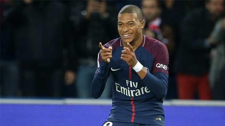 Mbappe PSG'yi sırtlıyor