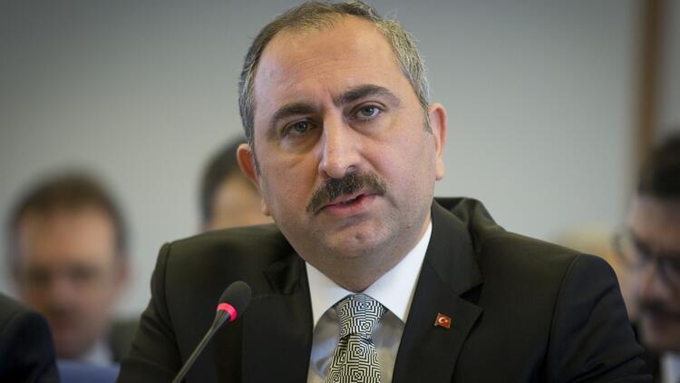 Gül: Herkes bağımsız Türk yargısının işleyişine saygı göstersin