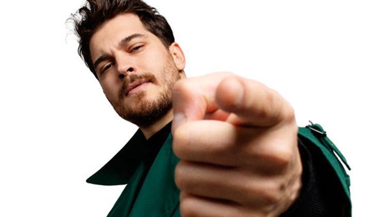 Çağatay Ulusoy'dan sevenlerine müjde!