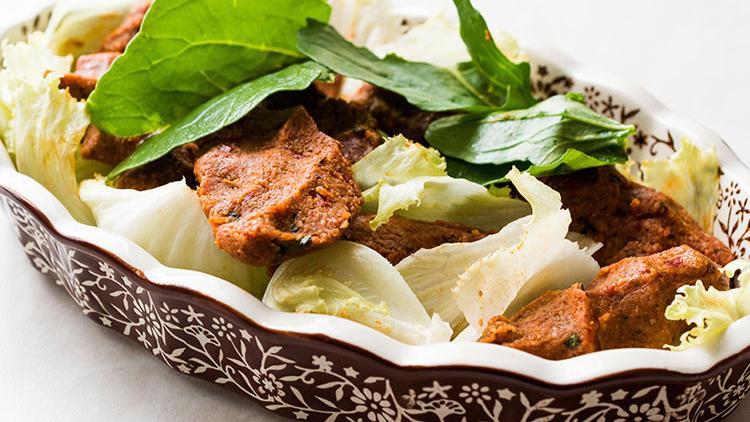 Çiğ köfte tadında mercimek köftesi tarifi
