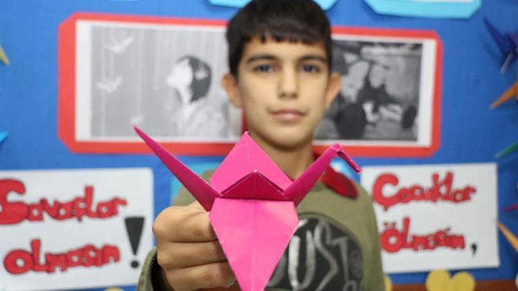 ‘Çocuklar ölmesin’ diye Japonya’ya kağıttan 1.000 turna gönderecekler