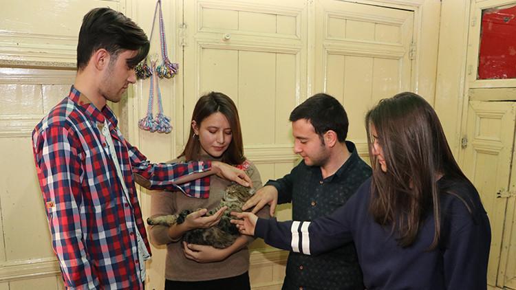 Liseli öğrencilerden insanlık dersi