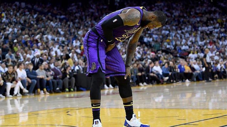 LeBron sakatlandı ama Lakers son şampiyonu yendi!