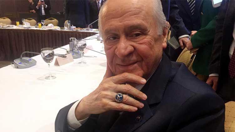 Bahçeli dikkat çeken yüzüğünü anlattı