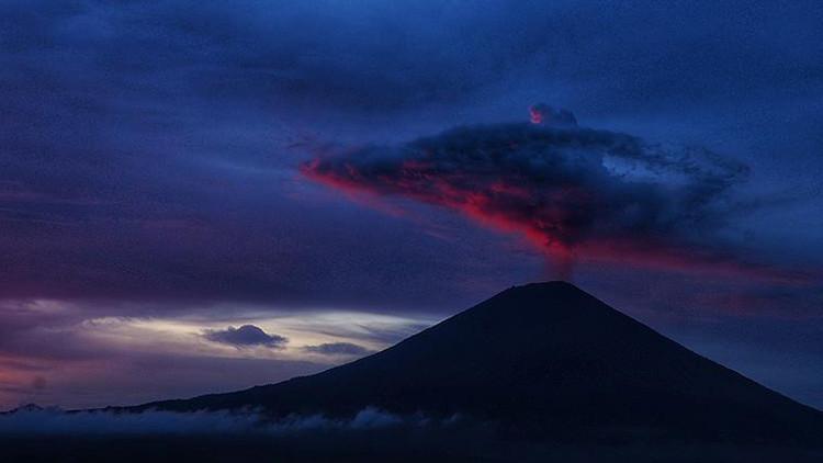 Agung Yanardağı faaliyete geçti