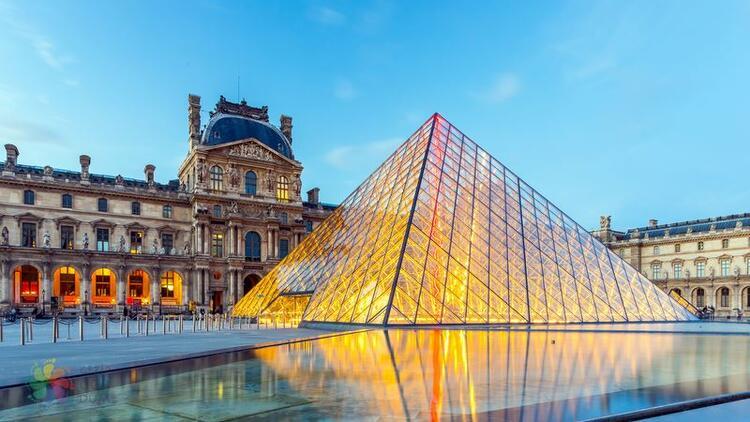 Louvre Müzesine rekor ziyaretçi