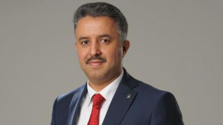 Mehmet Uğur Dilipak kimdir?