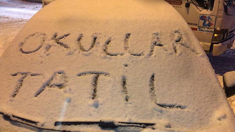 Hangi illerde okullar tatil edildi? Birçok kentte eğitime kar tatili molası