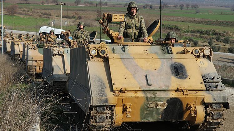 İdlib sınırına askeri sevkıyat sürüyor