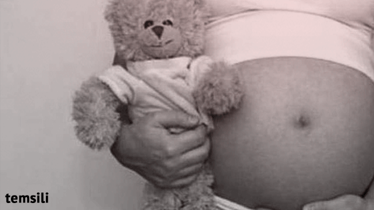 Kan donduran olay! 12 yaşındaki kız çocuğu ikiz bebek doğurdu