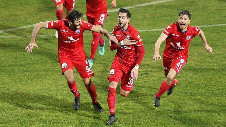 Okan Derici golle döndü!