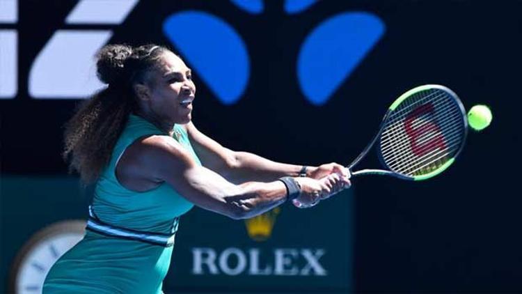 Serena Williams, dünya 1 numarası Halep'i eledi