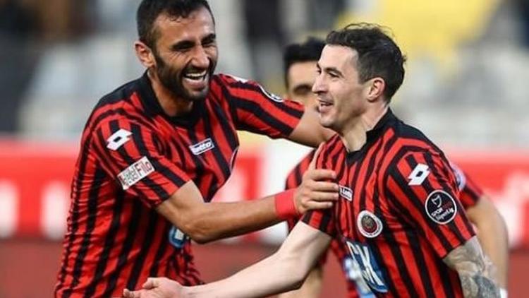 Stancu, Gençlerbirliği'ne geri döndü!