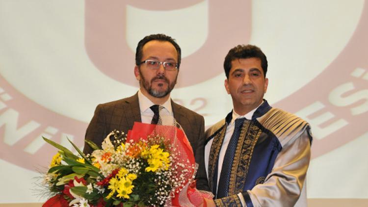ADÜ'de devir teslim töreni