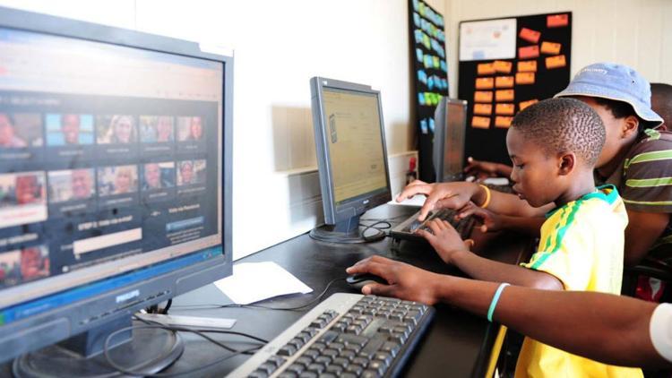 Nijerya'da 100 milyondan fazla kişi internet kullanıyor