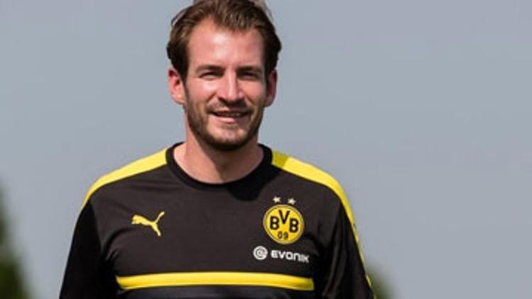 Huddersfield açıkladı Dortmund B'den geldi