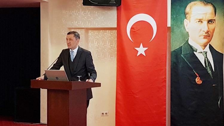 Bakan Selçuk özel yetenekliler çalıştayına katıldı