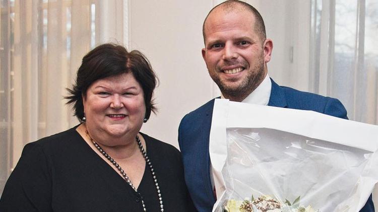 ‘Francken'in ‘insani vize’de yaptığı ayrımcılık’