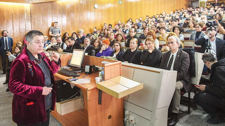 Son dersini verdi