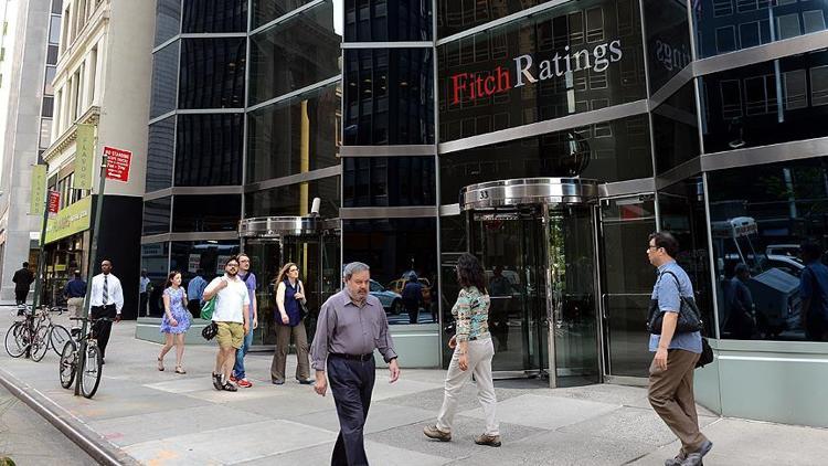 Fitch uyardı: Küresel kamu borçları hızla yükseliyor