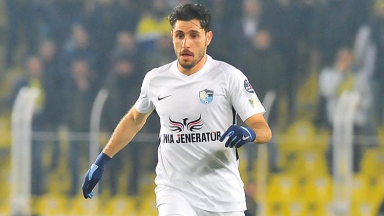 Erzurumspor'da Özer Hurmacı ile yollar ayrıldı!