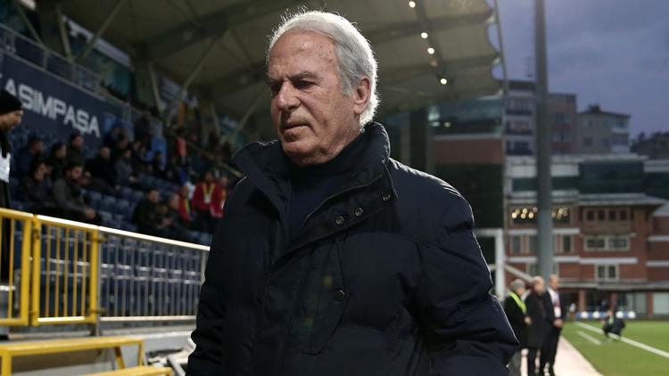 Mustafa Denizli: Oyuncular turdan dışlanmayı kabul etmedi