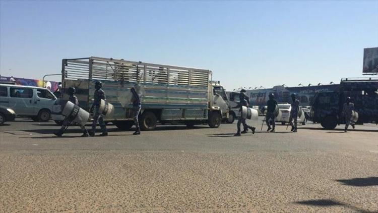 Sudan'da iki gösterici öldü