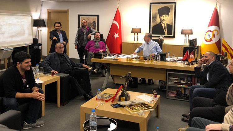 Galatasaray'da 02:14'te paylaşım! Transfer mi geliyor?