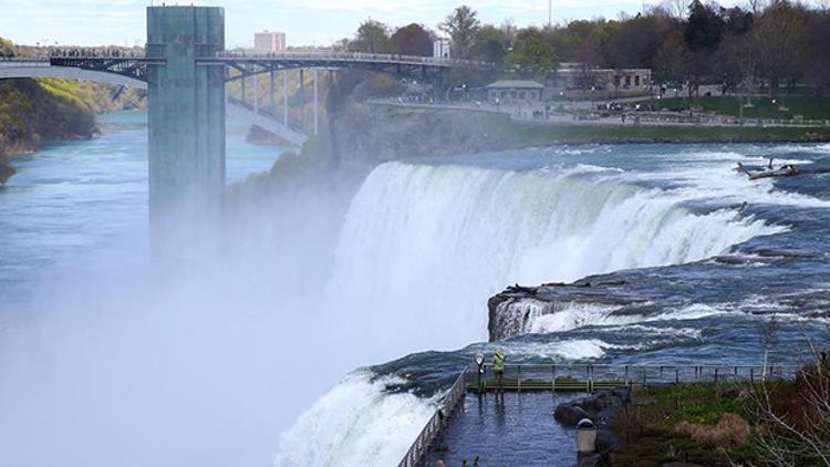 Niagara Şelalesi hangi iki ülke arasındadır?