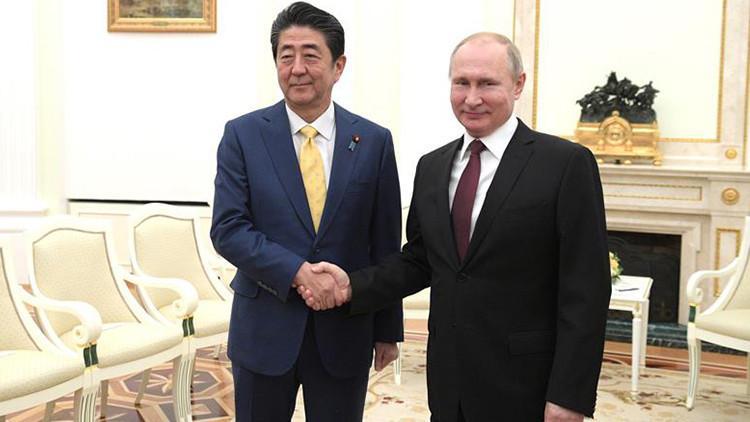Japonya Başbakanı Şinzo Abe'den Rusya ile barış sözü
