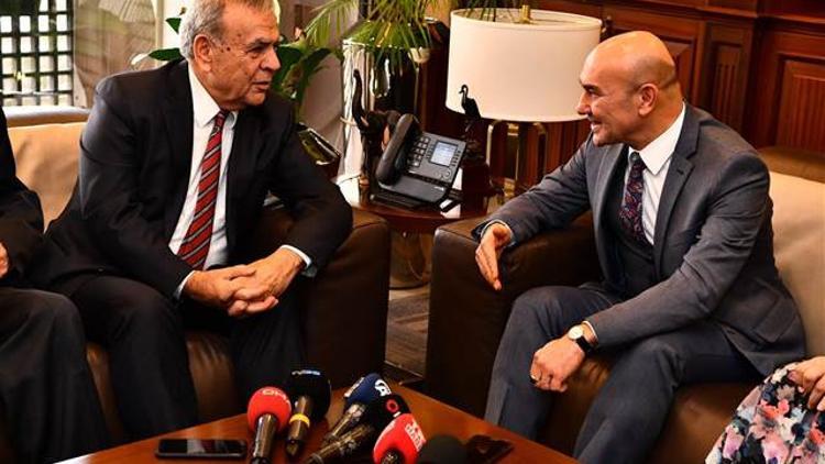 CHP İzmir adayı Tunç Soyer'den Aziz Kocaoğlu'na ziyaret