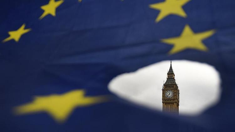 AB'den İngiltere'ye dikkat çeken Brexit mesajı