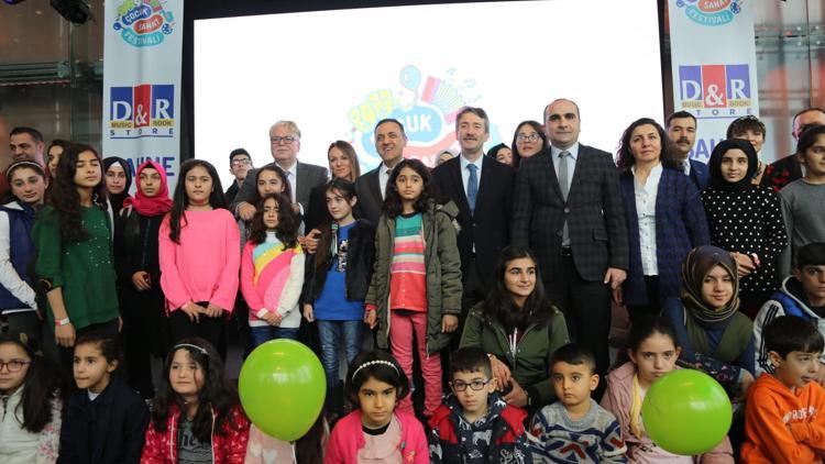 Doğu ve Güneydoğu’dan öğrenciler ‘Çocuk Sanat Festivali’nde buluştu