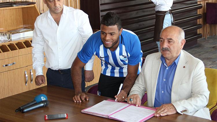 Erzurumspor'da Auremir'in sözleşmesi feshedildi