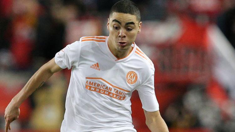 Newcastle'dan kulüp rekoru transfer