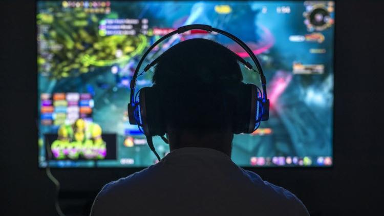 Steam indirimleri başladı! Oyun fiyatları fena düştü