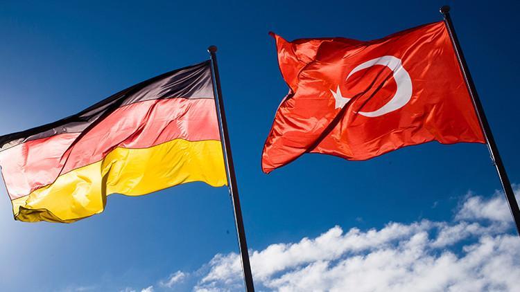 Son dakika... Almanya'da PKK yanlısı yayın kuruluşları kapatıldı