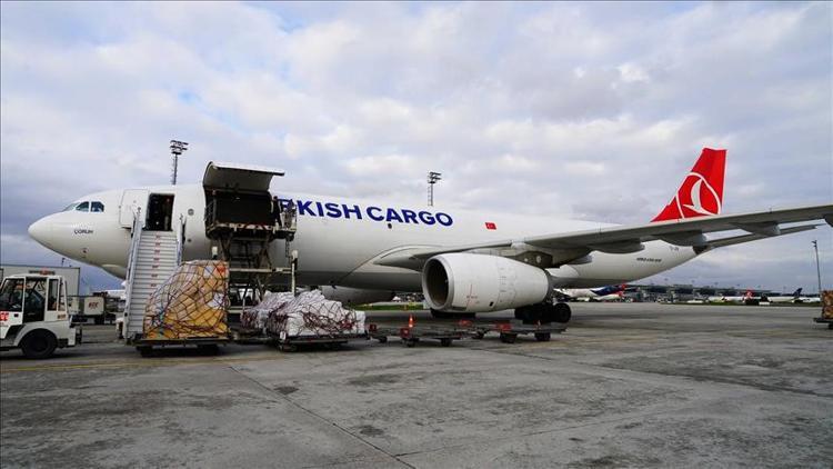 Turkish Cargo, Sevgililer Günü için 4 bin ton çiçek taşıdı