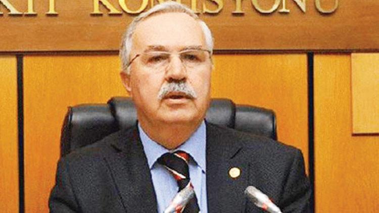 ‘Kafasına gözüne vurarak gidiyor’