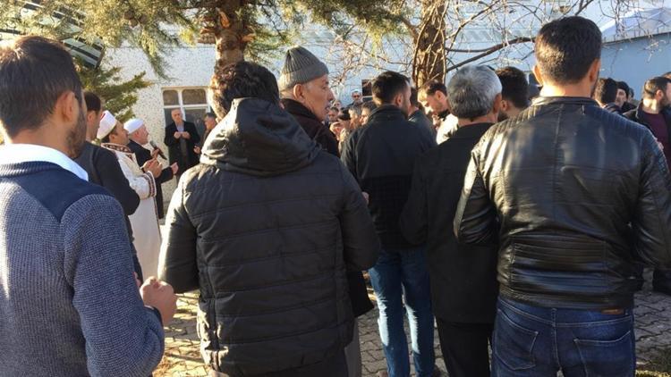 Aldığı acı habere kalbi dayanmadı! Bir aileyi yasa boğan olay