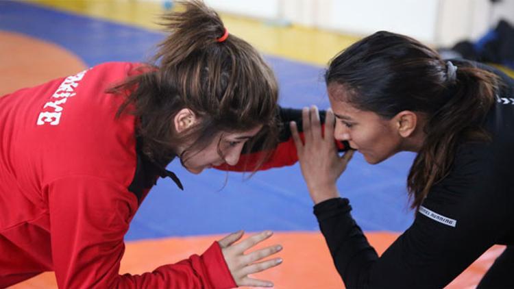 "Dangal" filminde anlatılan Hint güreşçi Edirne'de kamp yapıyor