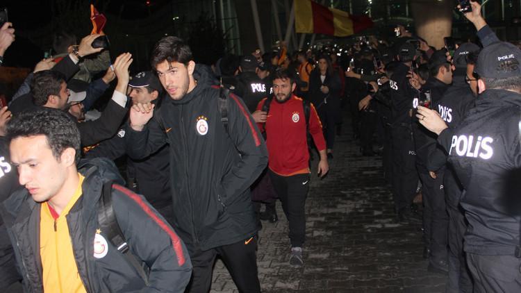Galatasaray'a Hatay'da coşkulu karşılama