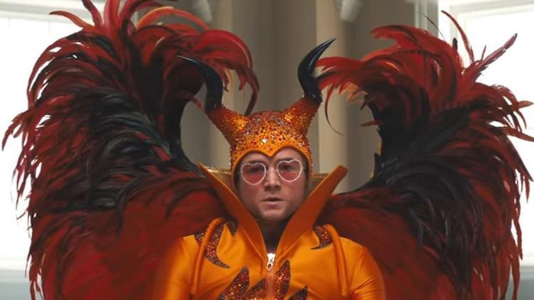 Elton John böyle şöhret oldu